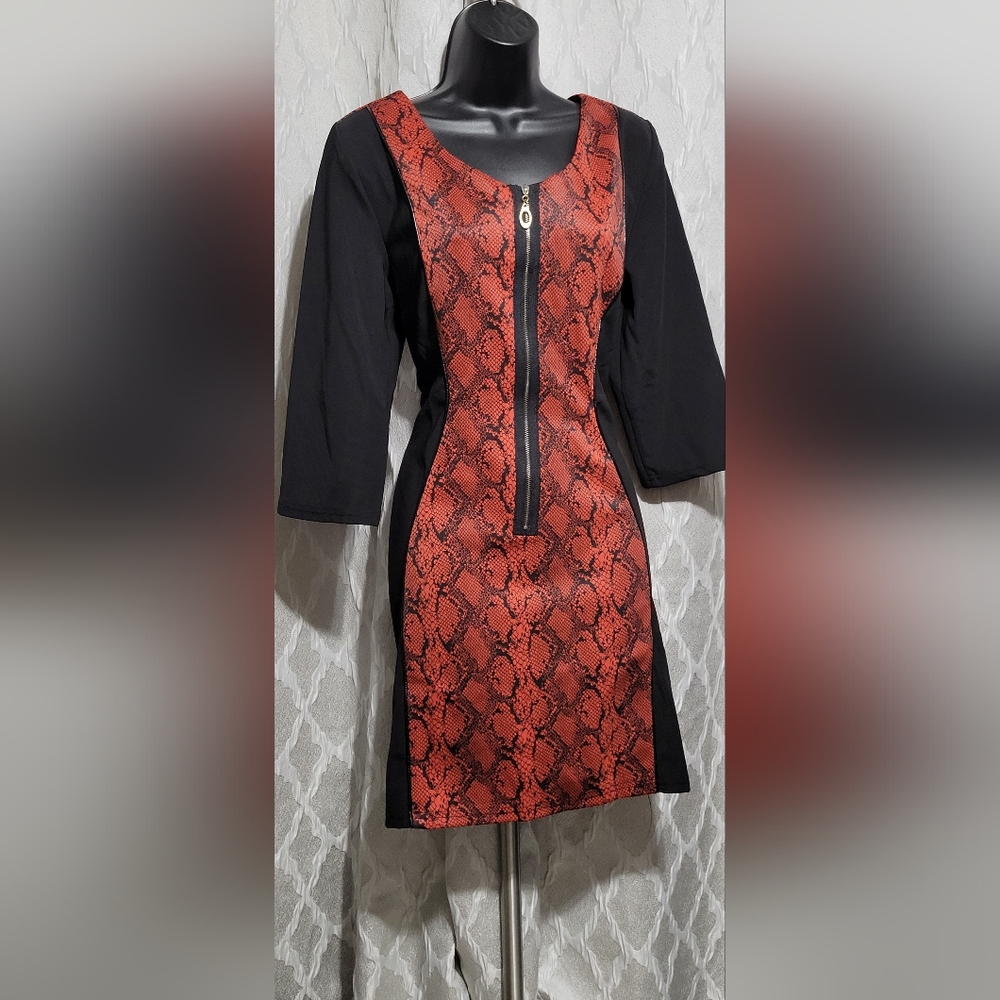 Radzoli | Snakeskin Print Panel Dress – Red & Black